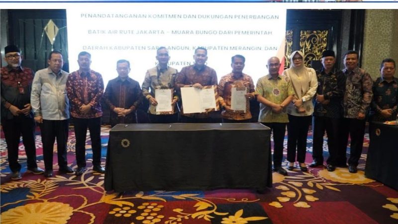 Wawako Sungai Penuh Azhar Hamzah menghadiri RUPS Luar Biasa Bank Jambi di Bandung, Senin (8/6/2026).