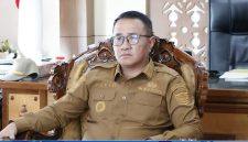 Wali Kota Sungai Penuh Alfin mengikuti rapat virtual Komisi II DPR RI membahas kebijakan PPPK dan tenaga honorer, Senin (8/6/2026).