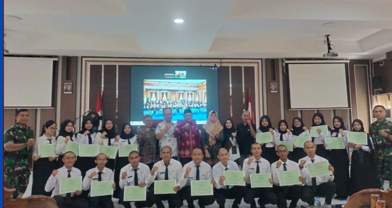 Wawako Sungai Penuh Azhar Hamzah menutup Latsar CPNS 2026 di BPSDMD Provinsi Jambi ( Foto Prokopim Sungia Penuh)