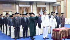 Wakil Wali Kota Sungai Penuh melantik puluhan pejabat ASN di lingkungan Pemkot Sungai Penuh, Kamis (18/6/2026) malam.