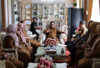 Wako Alfin menerima kunjungan tim BKKBN Provinsi Jambi, Selasa (23/6/2026).