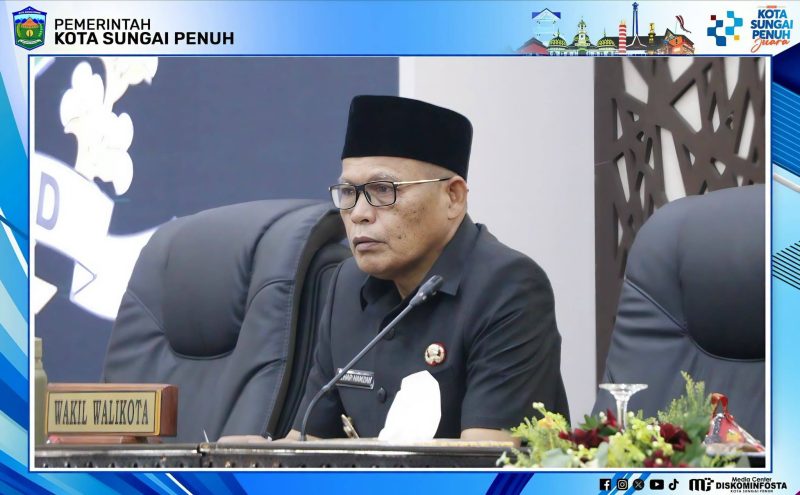 Wakil Wali Kota Sungai Penuh Azhar Hamzah mengapresiasi pandangan seluruh fraksi DPRD dalam rapat paripurna pembahasan Raperda Pertanggungjawaban APBD Tahun Anggaran 2025.