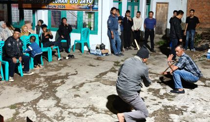 Latihan pencak silat dan tari Yo-Yo masyarakat Rio Jayo untuk persiapan Kenduri Sko 2026 di Sungai Penuh