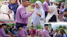 Bupati Kerinci Monadi memimpin Upacara Peringatan Hari Keluarga Nasional (Harganas) ke-33 Tahun 2026 di Lapangan Kantor Bupati Kerinci, Senin (29/6/2026).