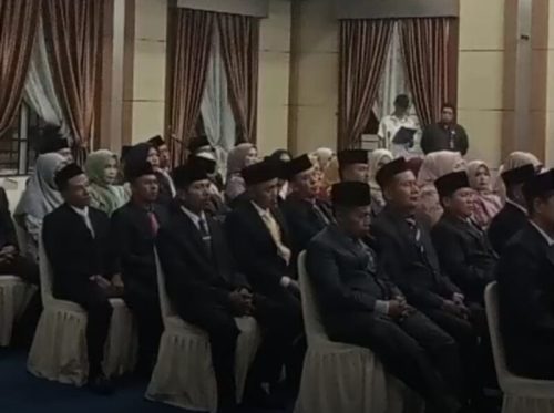 Wakil Wali Kota Sungai Penuh melantik puluhan pejabat ASN di lingkungan Pemkot Sungai Penuh, Kamis (18/6/2026) malam.
