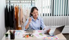Hobi seperti desain, fotografi, menulis, dan memasak dapat berkembang menjadi peluang bisnis yang menguntungkan jika dikelola dengan tepat.( Foto : Pengadaian.co.id)