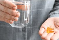 Suplemen minyak ikan mengandung omega-3 yang bermanfaat untuk menjaga kesehatan jantung, otak, dan mengontrol kolesterol.( Foto : https://www.naturalfarm.id)