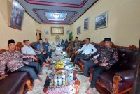 Pengurus harian LAM Kabupaten Kerinci dan LAM Kota Sungai Penuh menggelar pertemuan strategis untuk memperkuat struktur kelembagaan adat Sakti Alam Kerinci, Senin (22/6/2026).