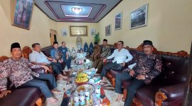 Pengurus harian LAM Kabupaten Kerinci dan LAM Kota Sungai Penuh menggelar pertemuan strategis untuk memperkuat struktur kelembagaan adat Sakti Alam Kerinci, Senin (22/6/2026).