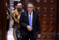 OJK mencatat lebih dari 17 ribu pengaduan terkait aktivitas keuangan ilegal hingga Mei 2026, termasuk pinjol ilegal dan investasi bodong.Foto: (CNBC Indonesia/Muhammad Sabki