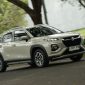 Tampilan Suzuki Fronx 2026 yang mengusung desain SUV coupe modern dengan teknologi hybrid dan fitur keselamatan canggih.( Foto : Rizky.A/GridOto.com)