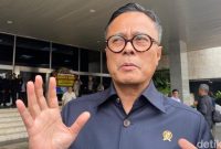 Kepala Badan Pengaturan BUMN Dony Oskaria menyampaikan rencana pengumuman petinggi PT Danantara Sumberdaya Indonesia (DSI) dalam konferensi pers di Jakarta.(Foto: Ilyas Fadilah/detikcom) 