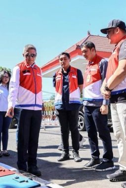 Komisaris Pertamina Tinjau Layanan SPBU di Denpasar Bali