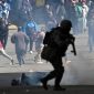 Gelombang unjuk rasa di Bolivia yang menuntut Presiden Rodrigo Paz mundur dari jabatannya (dok. REUTERS/Claudia Morales)