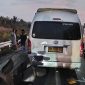 Foto: Hiace saat dievakuasi usai terlibat kecelakaan (Dok Ditlantas Polda Riau)
