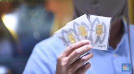 Ilustrasi emas batangan Antam. Harga emas hari ini turun ke level Rp2,6 juta per gram.(CNBC Indonesia/Muhammad Sabki)