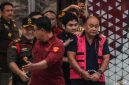Kejagung Sikat Eks Kepala BGN, Dadan Hindayana Berakhir di Mobil Tahanan (Foto: Andhika Prasetia/detikFoto)