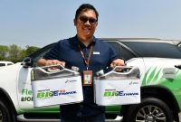 Ilustrasi pengisian BBM dengan campuran bioetanol 5 persen di SPBU sebagai bagian dari kebijakan ESDM (Foto: Pertamina)