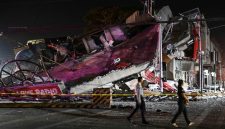 Kerusakan akibat gempa Filipina (Foto: REUTERS/Noel Celis)