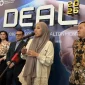 Menkomdigi Meutya Hafid menjelaskan tren penurunan pendanaan inovasi di Asia Tenggara dalam forum Digital Ecosystem Alignment (DEAL) di Jakarta.(Foto: CNN Indonesia/ Loamy Noprizal)