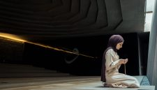 Tahajud menjadi salah satu waktu terbaik untuk memanjatkan doa kepada Allah SWT. (Foto: Pexels)