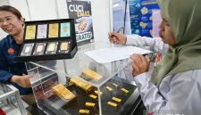 Ilustrasi emas batangan Antam, UBS, dan Galeri24 yang menunjukkan harga emas hari ini masih stabil di Pegadaian.(ANTARA FOTO/Basri Marzuki/wsj.)