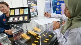 Ilustrasi emas batangan Antam, UBS, dan Galeri24 yang menunjukkan harga emas hari ini masih stabil di Pegadaian.(ANTARA FOTO/Basri Marzuki/wsj.)