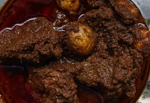 Rendang, kuliner tradisional asal Sumatra Barat. ( Foto Pexels)