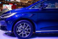 Tampilan BYD M6 sebagai MPV listrik dengan desain modern dan fitur canggih di Indonesia.( Foto: Andhika Prasetia )