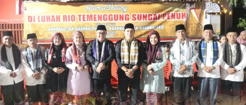 Ketua DPRD Kota Sungai Penuh menghadiri Malam Pergelaran Seni Budaya di Rio Temenggung, Jumat (26/6/2026).