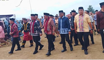 Ketua DPRD Kota Sungai Penuh Hutri Randa menghadiri puncak Kenduri Sko Enam Luhah di Tanah Mendapo.