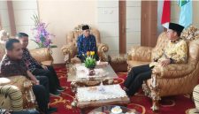 Wawako Azhar Hamzah menerima kunjungan Wakil Bupati Mukomuko di Sungai Penuh, Kamis (2/7/2026).