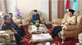 Wawako Azhar Hamzah menerima kunjungan Wakil Bupati Mukomuko di Sungai Penuh, Kamis (2/7/2026).