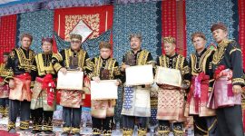 Wako Alfin menerima gelar adat Depati Susun Negroi Tanoh Sunge Pnoh.