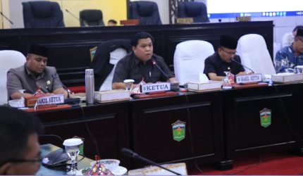 Badan Musyawarah DPRD Kota Sungai Penuh menggelar rapat penjadwalan Masa Persidangan III Tahun 2026 di Aula DPRD Kota Sungai Penuh.
