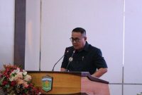 Wali Kota Sungai Penuh Alfin menyampaikan pengantar KUA-PPAS Tahun Anggaran 2027 dalam Rapat Paripurna DPRD Kota Sungai Penuh, Senin (27/7).