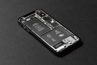 Foto: Baterai Smartphone removable. (Dok. Pexel)