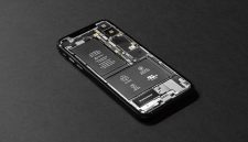 Foto: Baterai Smartphone removable. (Dok. Pexel)