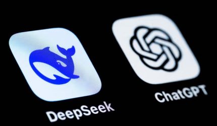 Ilustrasi logo DeepSeek dengan latar grafik pertumbuhan valuasi AI