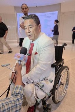 Hotman Paris Mundur Bela Febrie Demi Fokus Jalani Pengobatan
