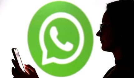 Ilustrasi aplikasi WhatsApp dengan fitur username sebagai pengganti nomor telepon.