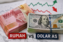 Ilustrasi rupiah dan dolar AS saat nilai tukar rupiah mengalami pelemahan.( Foto : Ilustrasi AI )