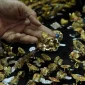 Harga emas perhiasan di Raja Emas dan Laku Emas kembali menjadi perhatian masyarakat pada Minggu, 16 Agustus 2026.(Foto : Liputan6.com/Johan Tallo)