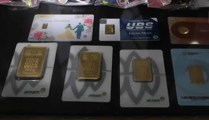 Harga emas Antam, Galeri24, dan UBS di Pegadaian kembali turun pada Sabtu (29/8/2026).(Foto : Liputan6.com/Angga Yuniar)