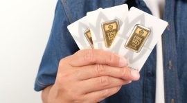 Harga emas Antam di Pegadaian turun pada perdagangan Kamis (27/8/2026).(Foto : Shutterstock/Tyasindayanti)