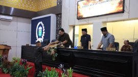 Ketua DPRD Kota Sungai Penuh Hutri Randa memimpin rapat kerja pembahasan KUA-PPAS Tahun Anggaran 2027.