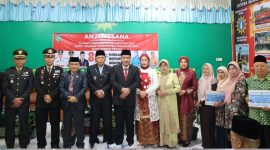 Wakil Ketua I DPRD Kota Sungai Penuh Hardizal menghadiri anjangsana HUT ke-81 RI sekaligus mendukung penyaluran bantuan sosial kepada panti asuhan.