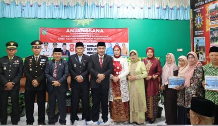 Hardizal menghadiri anjangsana HUT ke-81 RI dan penyerahan bantuan sosial kepada panti asuhan di Sungai Penuh.