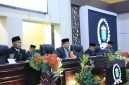 Ketua DPRD Sungai Penuh Hutri Randa memimpin Rapat Paripurna HUT RI ke-81.