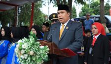Hutri Randa membacakan teks Proklamasi pada Upacara HUT RI ke-81.